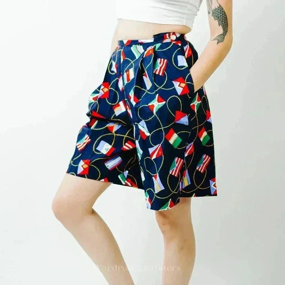 Vintage 80s Herman Geist Nautical High Rise Pleated Mom Shorts - Picture 1 of 9
